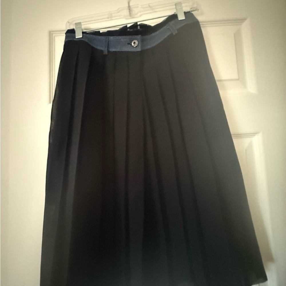 Diesel Black A-Line Pleated Skirt with Dark Blue Waistband